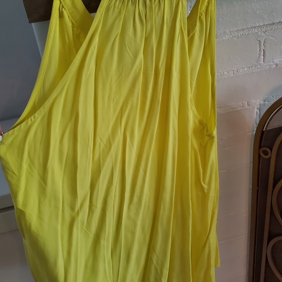 NWT Banana Republic Sleeveless Shirt - Picture 3 of 3